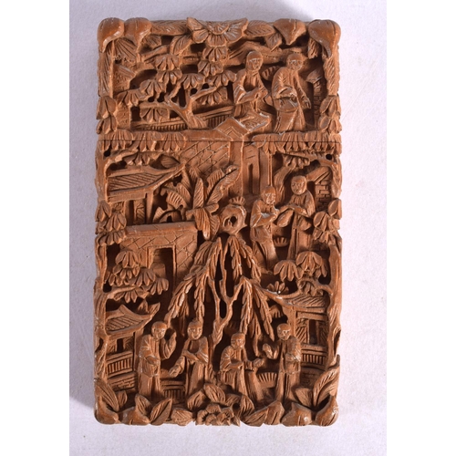 2168 - A 19TH CENTURY CHINESE CARVED SANDALWOOD CARD CASE AND COVER Qing. 9.5 cm x 5.75 cm.