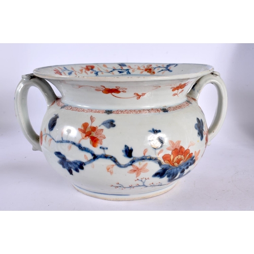 2178 - A RARE EARLY 18TH CENTURY CHINESE TWIN HANDLED IMARI BOWL Kangxi/Yongzheng, and a large blue and whi... 