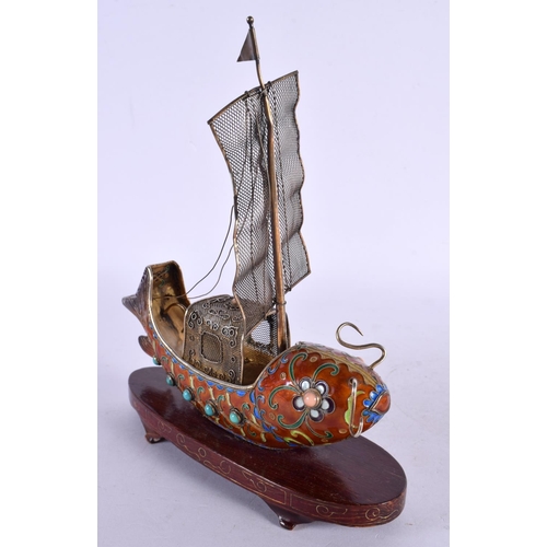 2185 - AN EARLY 20TH CENTURY CHINESE SILVER AND ENAMEL BOAT Late Qing/Republic. 19 cm x 16 cm.