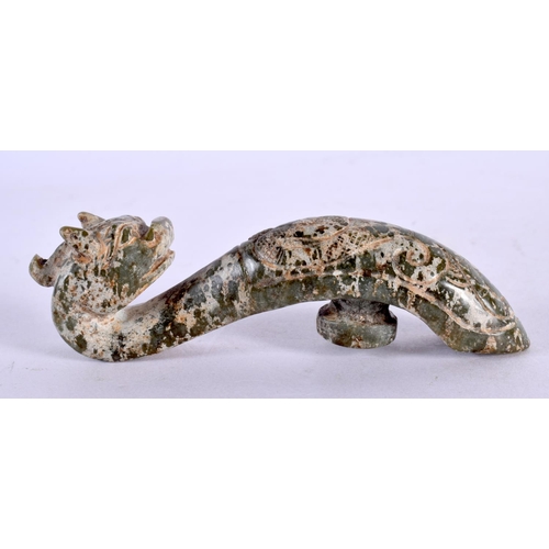 2187 - A CHINESE JADE BELT HOOK 20th Century. 11 cm x 3 cm.