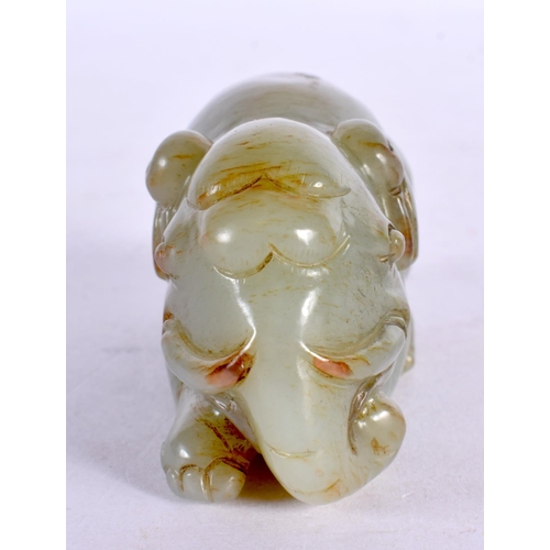 2191 - A CHINESE CARVED GREEN JADE ELEPHANT 20th Century. 8.5 cm x 4.25 cm.