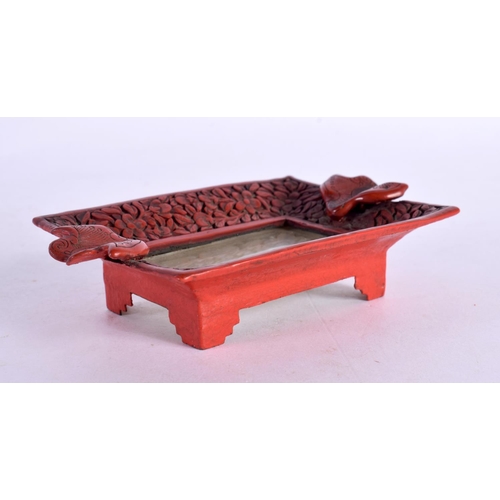 2197 - AN EARLY 20TH CENTURY CHINESE CINNABAR LACQUER OVERLAID JADE TABLET Late Qing/Republic. 12 cm x 7.5 ... 