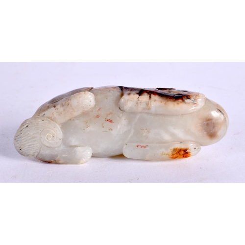 2209 - A CHINESE CARVED MUTTON JADE BEAST 20th Century. 9 cm x 3 cm.