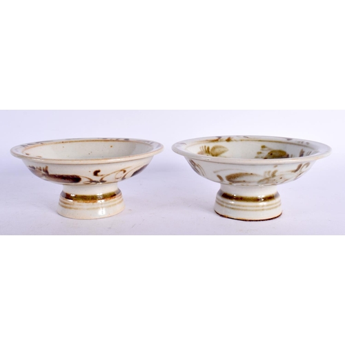 2214 - A PAIR OF EARLY 20TH CENTURY CHINESE BROWN GLAZED TAZZA. 9 cm wide.