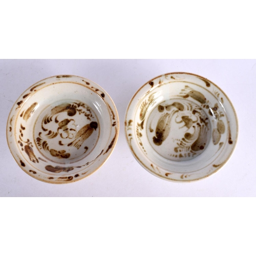 2214 - A PAIR OF EARLY 20TH CENTURY CHINESE BROWN GLAZED TAZZA. 9 cm wide.