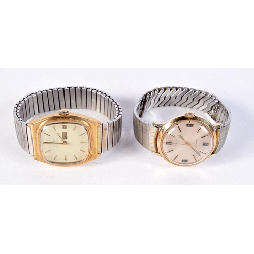 3299 - Two Timex wristwatches (2)