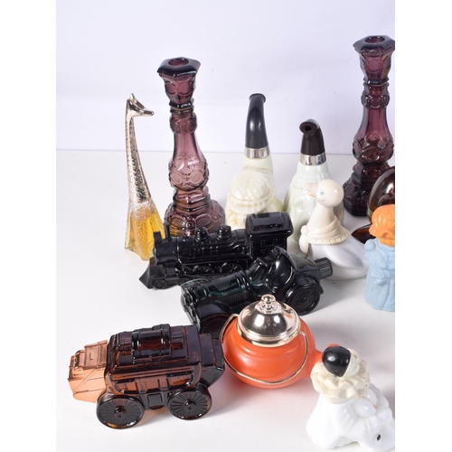 3672 - A collection of vintage Avon perfume bottles etc.(Qty).