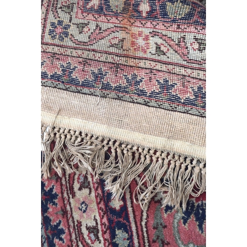 3840 - A large country house rug 500 x 420 cm .