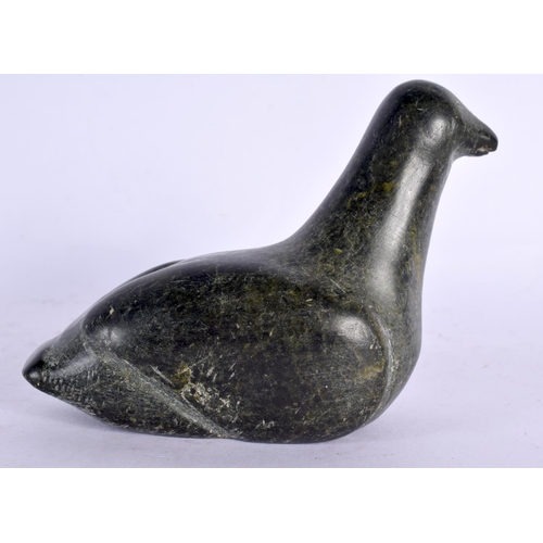 100 - A NORTH AMERICAN INUIT CARVED STONE FIGURE OF A BIRD. 12 cm x 8 cm.