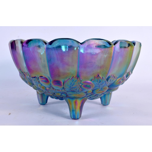 104 - A VINTAGE CARNIVAL GLASS RIBBED BOWL. 30 cm x 22 cm.