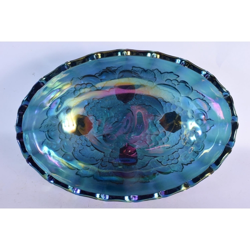 104 - A VINTAGE CARNIVAL GLASS RIBBED BOWL. 30 cm x 22 cm.