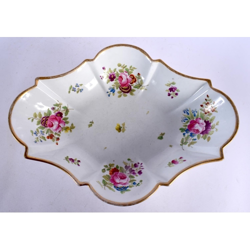 140 - AN EARLY 19TH CENTURY ENGLISH PORCELAIN COMPORT together with plates and a dish. Largest 30 cm wide.... 