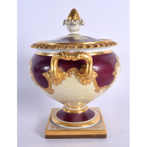 167 - 18th century Flight Barr and Barr tureen and cover painted with a claret coloured ground and an armo... 