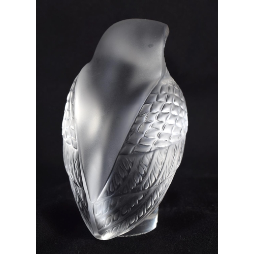 24 - A FRENCH LALIQUE FIGURE OF AN OWL. 9 cm x 4.5 cm.