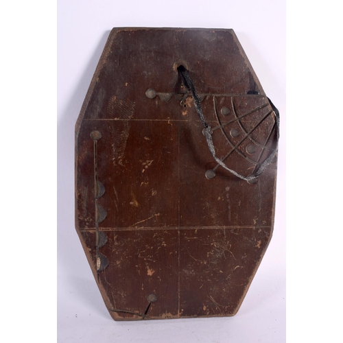 304 - AN UNUSUAL VINTAGE TRIBAL CARVED WOOD M?ORI ABORIGINAL PANEL depicting a nude female. 21 cm x 14 cm.