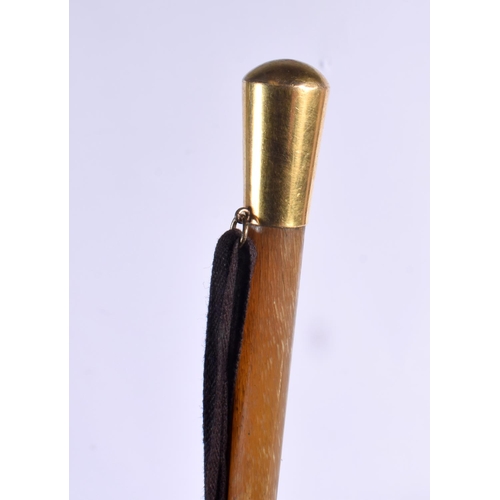 362 - AN ANTIQUE MIDDLE EASTERN CARVED RHINOCEROS HORN SWAGGER STICK WHIP. 24 grams. 67 cm long.