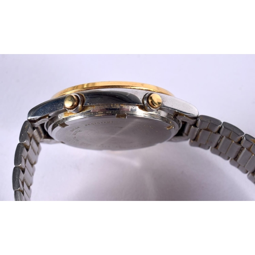 418 - A SEIKO CHRONOGRAPH WRISTWATCH. 3.5 cm wide.