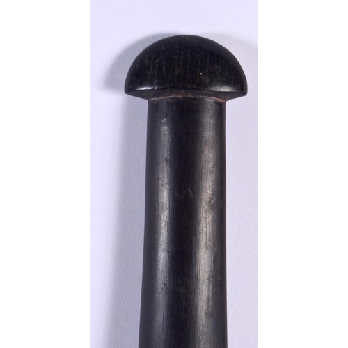 594 - A 19TH CENTURY FIJIAN CARVED HARDWOOD TRIBAL CLUB. 46 cm wide.