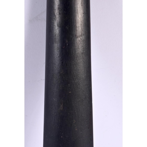 594 - A 19TH CENTURY FIJIAN CARVED HARDWOOD TRIBAL CLUB. 46 cm wide.