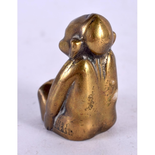 746G - A RARE EARLY 20TH CENTURY DRGM BRONZE BILLIKIN. 4 cm x 2 cm.