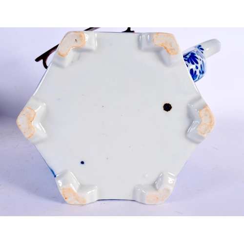 94 - AN 18TH CENTURY CHINESE EXPORT BLUE AND WHITE PLATE Qianlong, together with a ginger jar & teapot. L... 