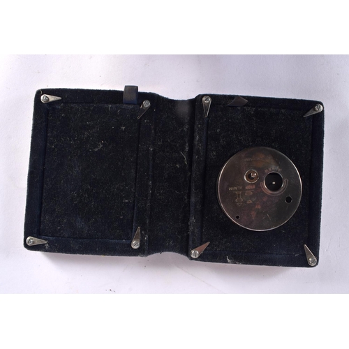 99 - THREE SILVER MOUNTED PHOTOGRAPH FRAMES together with two silver clocks. London 1921, 1970 & 1995. 67... 