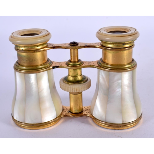 1274 - ANTIQUE PAIR OF MOTHER-OF-PEARL OPERA GLASSES.  6cm retracted, 8cm extended