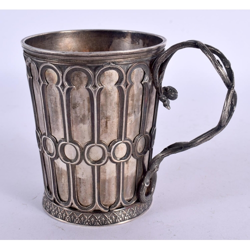 1292 - A CONTINENTAL SILVER MUG WITH NEO CLASSICAL DESIGNS.  9.2cm x 10cm x 7cm, weight 141.3g