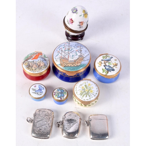 3769 - A collection of silver vesta cases together with a collection of ceramic pots 6cm.(11)