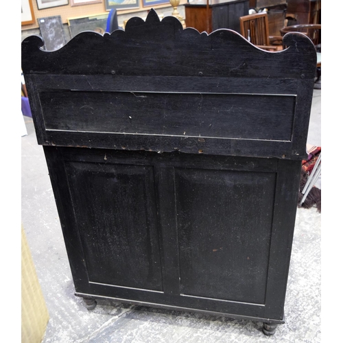 3781 - An early Victorian Rosewood Chiffonier 135 x93 x 38 cm.