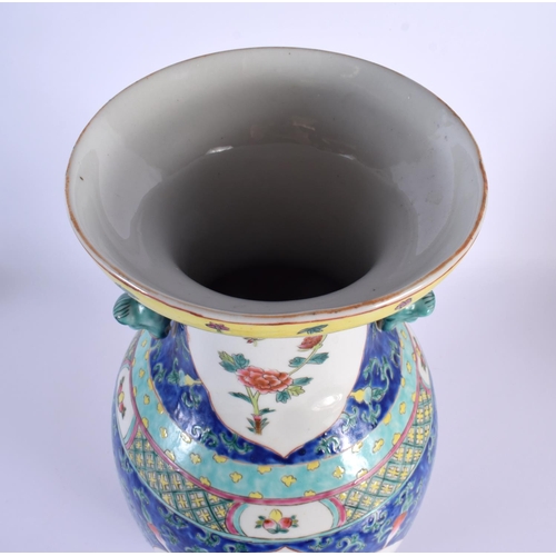 105 - A LARGE CHINESE REPUBLICAN PERIOD TWIN HANDLED PORCELAIN VASE decorated with foliage. 38 cm x 18 cm.