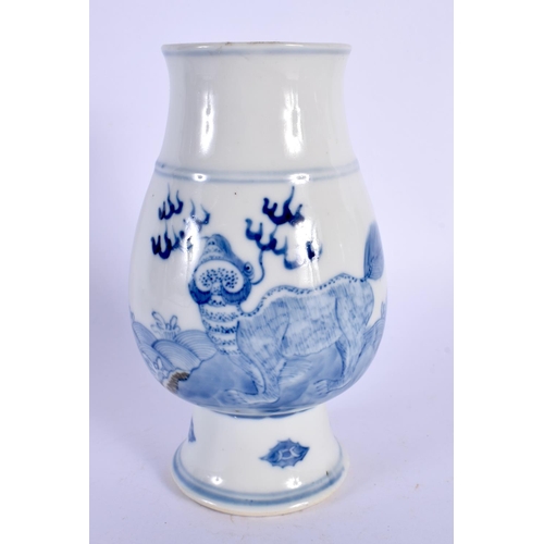 115 - AN UNUSUAL 17TH/18TH CENTURY CHINESE BLUE AND WHITE PORCELAIN VASE Kangxi/Yongzheng, painted with a ... 