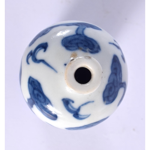 116 - A RARE 17TH CENTURY CHINESE BLUE AND WHITE PORCELAIN SNUFF BOTTLE Kangxi, painted with dragons. 7.75... 