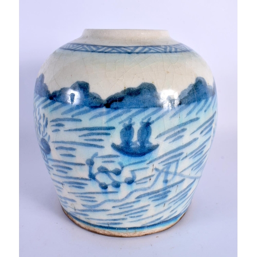 118 - AN 18TH CENTURY PERSIAN IRANIAN BLUE AND WHITE GINGER JAR painted in the Chinese export style. 21 cm... 