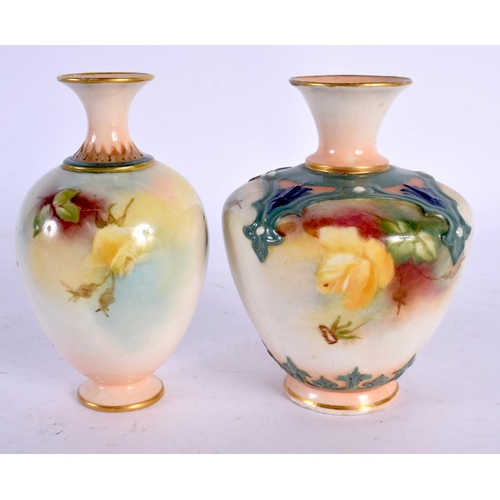 165 - ROYAL WORCESTER HADLEY MOULDED VASE, PAINTED WITH RED AND YELLOW ROSES, THE SHOULDERS IN RELIEF WITH... 