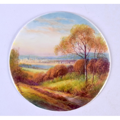 189 - ROYAL WORCESTER CIRCULAR PLAQUE, PAINTED BY R. RUSHTON, SIGNED, WITH A VIEW OF OXFORD FROM BOARS HIL... 