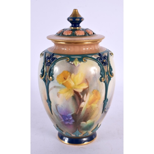 239 - HADLEY VASE AND COVER WITH MULTI-COLOURED CLAYS PAINTED WITH DAFFODILS, GREEN HADLEY WORCESTER ENGLA... 