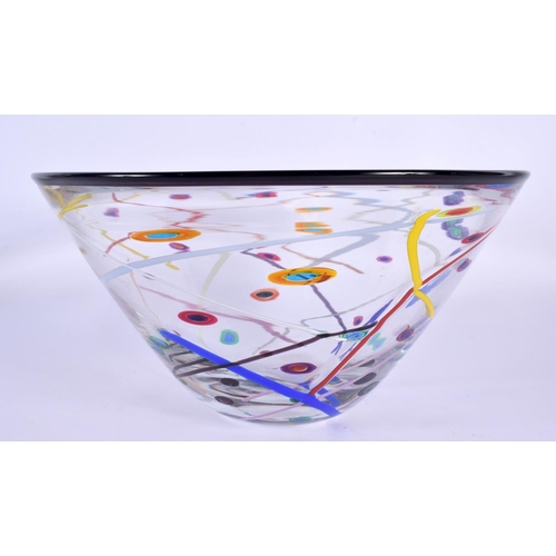 41 - A STYLISH GLASS MULTI COLOURED SWIRLING BOWL. 21 cm x 12 cm.