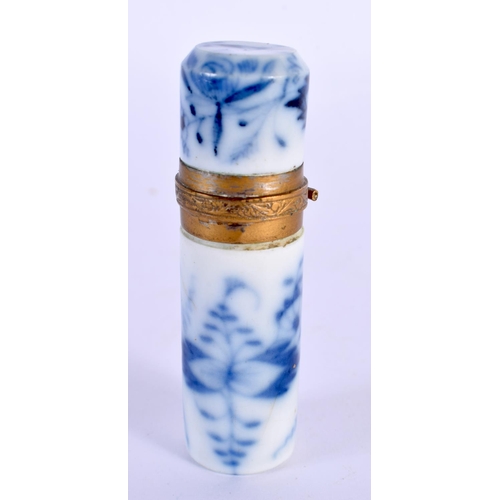 50 - A MID 19TH CENTURY EUROPEAN PORCELAIN BLUE AND WHITE SCENT BOTTLE possibly Meissen. 8.5 cm high.