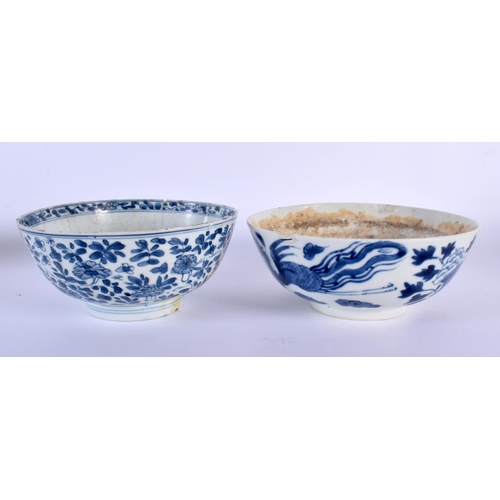 88 - TWO 19TH CENTURY CHINESE BLUE AND WHITE PORCELAIN BOWLS Kangxi style. Largest 15.5 cm wide. (2)