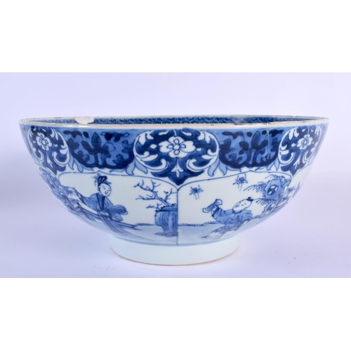 89 - A LARGE EARLY 18TH CENTURY CHINESE BLUE AND WHITE PORCELAIN PUNCH BOWL Yongzheng/Qianlong. 27 cm x 1... 