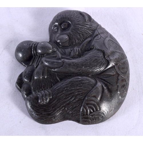 1499E - A 19TH CENTURY JAPANESE MEIJI PERIOD MIXED METAL PLAQUE modelled as a monkey pouring a gourd. 6.5 cm... 