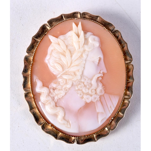 752 - A GOLD MOUNTED CAMEO BROOCH.  5.4cm x 4.6cm, weight 16.6g