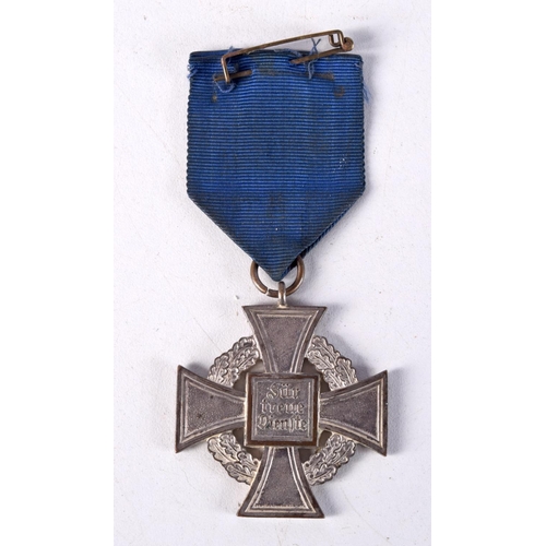 754 - GERMAN SECOND WORLD WAR LONG SERVICE MEDAL