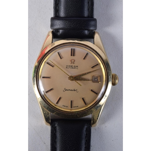 765 - AN OMEGA SEAMASTER AUTOMATIC CALENDAR WATCH.  Dial 3.7cm incl crown