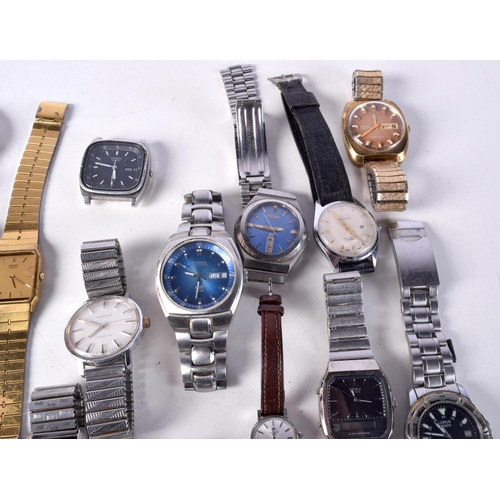 767 - FIFTEEN VINTAGE WATCHES (15)