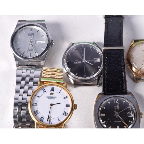 774 - TEN VINTAGE FASHION WATCHES.