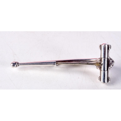 780D - A HEAVY SET ANCHOR KILT PIN  .  8.4cm x 3.2cm x 2.1cm, weight 43.6g