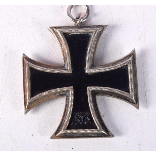 783 - A REPLICA GERMAN MEDAL.  4.8cm x 4.2cm