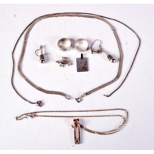 795A - ASSORTED SILVER JEWELLERY INCLUDING 2 RINGS, 3 PENDANTS,  3 NECKLACES AND A SINGLE EARRING (11)